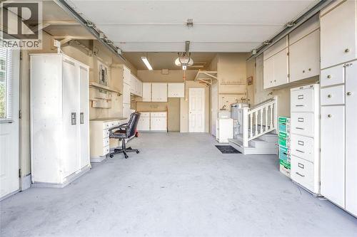 5700 Blackwell Sideroad Unit# 328, Sarnia, ON - Indoor Photo Showing Garage