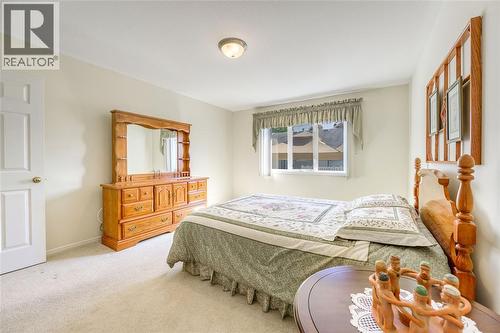 5700 Blackwell Sideroad Unit# 328, Sarnia, ON - Indoor Photo Showing Bedroom