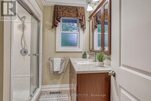 339 Nipigon Street E, Oshawa, ON - Indoor Photo Showing Bathroom
