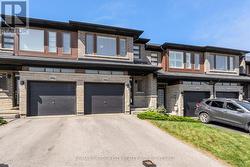 3998 CROWN STREET  Lincoln (Beamsville), ON L3J 0S6