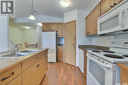 348 Robinson Street, Regina, SK - Indoor Photo Showing Kitchen With Double Sink