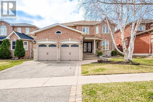 11 SAINT AVENUE  Bradford West Gwillimbury, ON L3Z 3E6