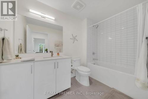 309 - 121 Mary Street, Clearview, ON - Indoor Photo Showing Bathroom