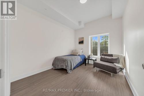 309 - 121 Mary Street, Clearview, ON - Indoor Photo Showing Bedroom