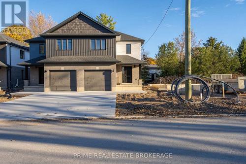 5 - 177 Chestnut Street, Lucan Biddulph (Lucan), ON - Outdoor