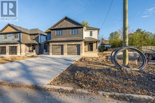 5 - 177 Chestnut Street, Lucan Biddulph (Lucan), ON - Outdoor With Facade