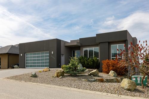 5342 Signet Crescent, Kelowna, BC - Outdoor