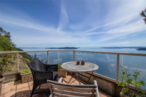 5919 Pirates Rd, Pender Island, BC 