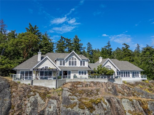 5919 Pirates Rd, Pender Island, BC 