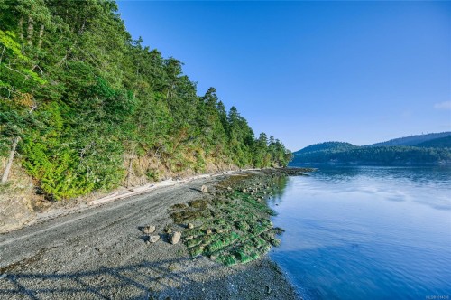3200 Clam Bay Rd, Pender Island, BC 