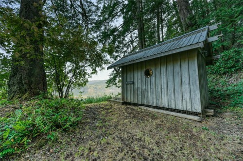 3200 Clam Bay Rd, Pender Island, BC 