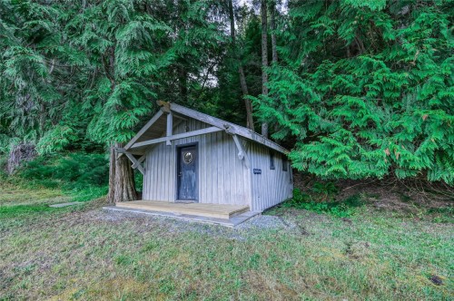 3200 Clam Bay Rd, Pender Island, BC 