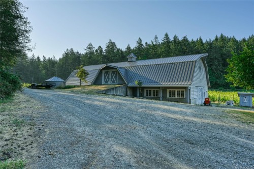 3200 Clam Bay Rd, Pender Island, BC 