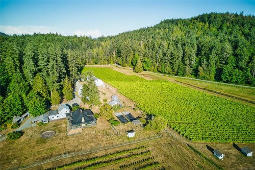 3200 Clam Bay Rd, Pender Island, BC 