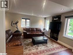 2416 HILDA Avenue  Oakville, ON L6H 7N3