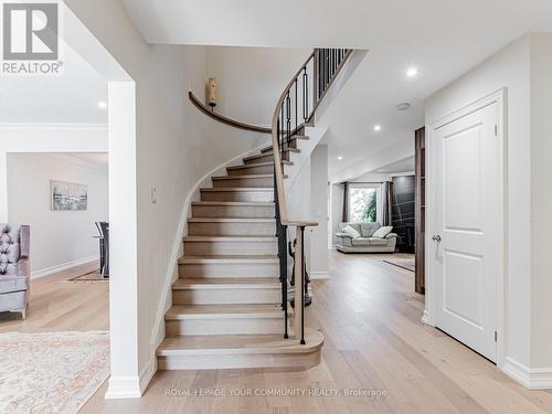 5 Mandel Crescent, Richmond Hill, ON - Indoor Photo Showing Other Room