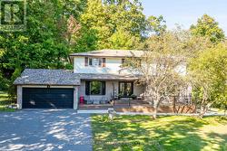 9 LEANNE AVENUE  Otonabee-South Monaghan, ON K9J 6X8