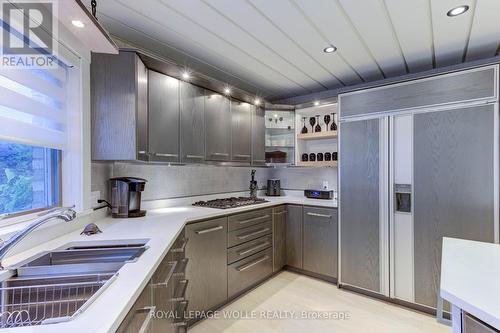 14 James Court, Wellesley, ON - Indoor Photo Showing Kitchen