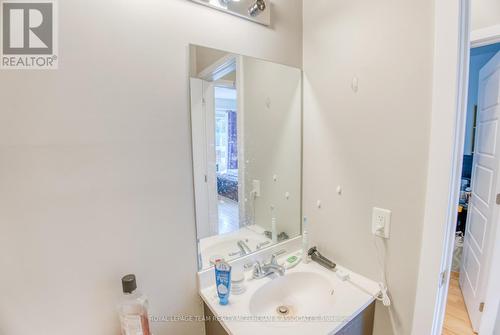 1055 Secord Avenue, Ottawa, ON - Indoor Photo Showing Bathroom