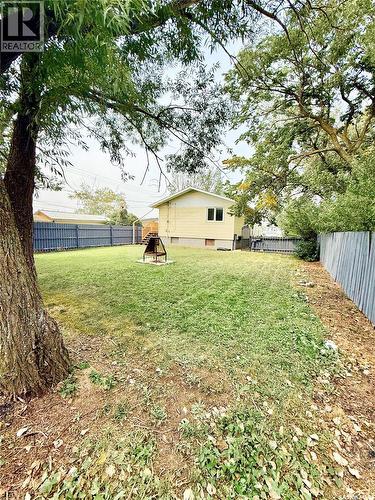 103 3Rd Avenue, Hanley, SK - Outdoor