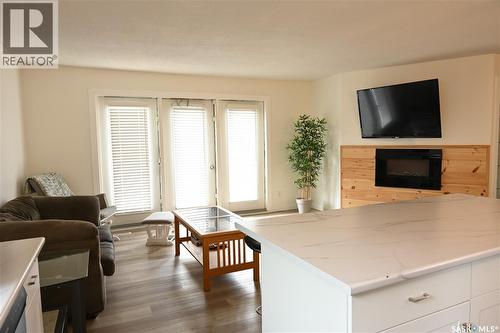 103 3Rd Avenue, Hanley, SK - Indoor Photo Showing Living Room