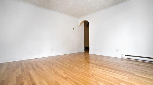 Living room - 4000 Rue De La Peltrie, Montréal (Côte-Des-Neiges/Notre-Dame-De-Grâce), QC - Indoor Photo Showing Other Room