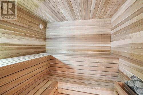 114 Reding Road, Hamilton, ON - Indoor Photo Showing Other Room