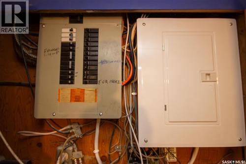 365 3Rd Ave Crescent, Battleford, SK - Indoor