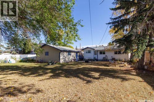 365 3Rd Ave Crescent, Battleford, SK - Outdoor