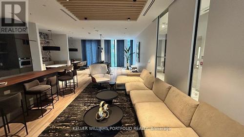 4212 - 82 Dalhousie Street, Toronto, ON - Indoor