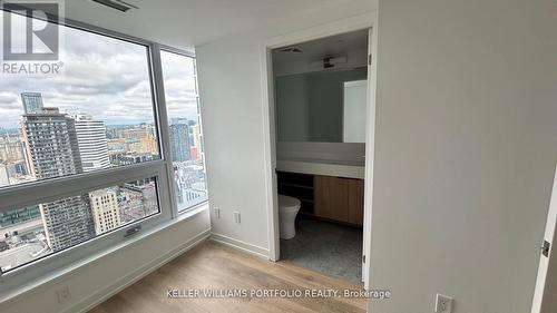 4212 - 82 Dalhousie Street, Toronto, ON - Indoor Photo Showing Other Room