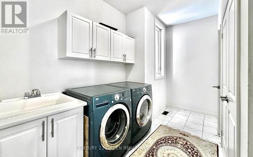 21 Tupling Street, Bradford West Gwillimbury, ON - Indoor Photo Showing Laundry Room