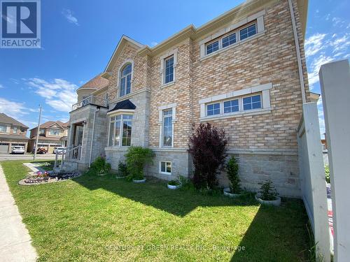 21 Tupling Street, Bradford West Gwillimbury, ON - Outdoor