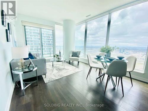 4909 - 898 PORTAGE PARKWAY  Vaughan, ON L4K 0J6