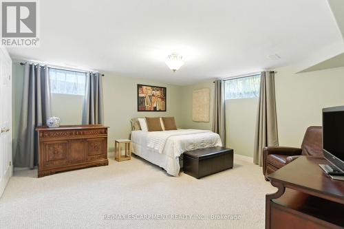 10 Featherstone Avenue, Haldimand, ON - Indoor Photo Showing Bedroom