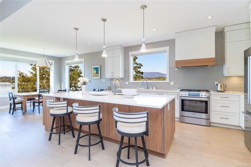 1835 Westlock Rd, Duncan, BC 