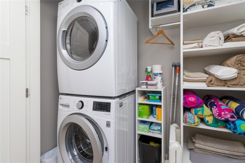 1835 Westlock Rd, Duncan, BC 