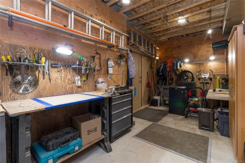 1835 Westlock Rd, Duncan, BC 