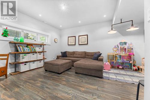 614 Rupert Avenue, Whitchurch-Stouffville, ON - Indoor Photo Showing Other Room