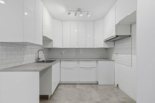 Cuisine - 3505 Rue Messier, Montréal (Le Plateau-Mont-Royal), QC - Indoor Photo Showing Kitchen