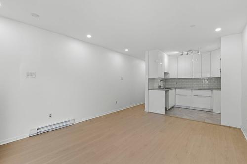 Salon - 3505 Rue Messier, Montréal (Le Plateau-Mont-Royal), QC - Indoor Photo Showing Kitchen