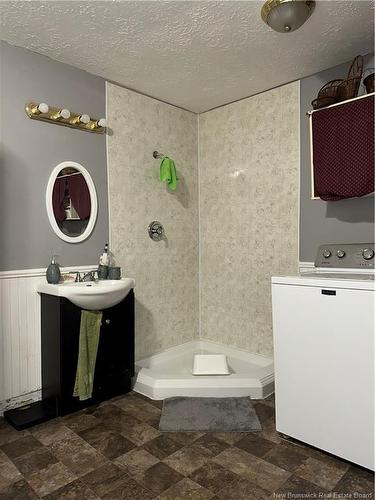 15 Cedar St, Mcadam, NB 