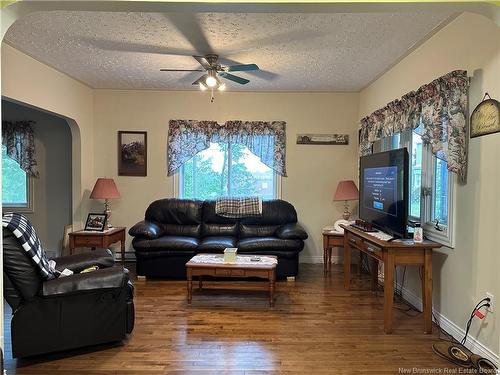 15 Cedar St, Mcadam, NB 