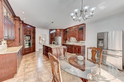 Coin-repas - 136 Rue Jean-De Ronceray, Carignan, QC - Indoor Photo Showing Dining Room