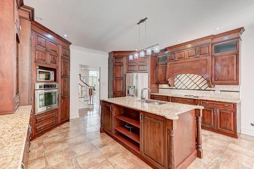 Cuisine - 136 Rue Jean-De Ronceray, Carignan, QC - Indoor Photo Showing Kitchen