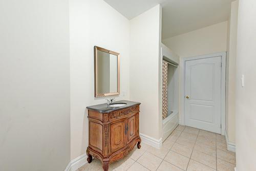 Salle de bains - 136 Rue Jean-De Ronceray, Carignan, QC - Indoor