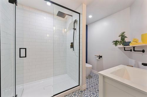 Salle de bains - 52 Rue De Lourtel, Saint-Jean-Sur-Richelieu, QC - Indoor Photo Showing Bathroom