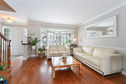 Salon - 52 Rue De Lourtel, Saint-Jean-Sur-Richelieu, QC - Indoor Photo Showing Living Room