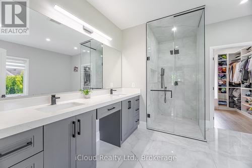 4 Deer View Ridge, Puslinch, ON - Indoor Photo Showing Bathroom