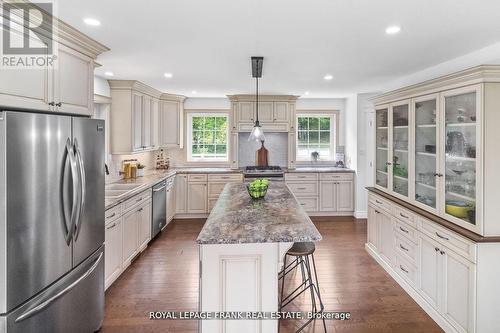 370 Detlor Road, Bancroft (Dungannon Ward), ON - Indoor Photo Showing Kitchen With Stainless Steel Kitchen With Upgraded Kitchen